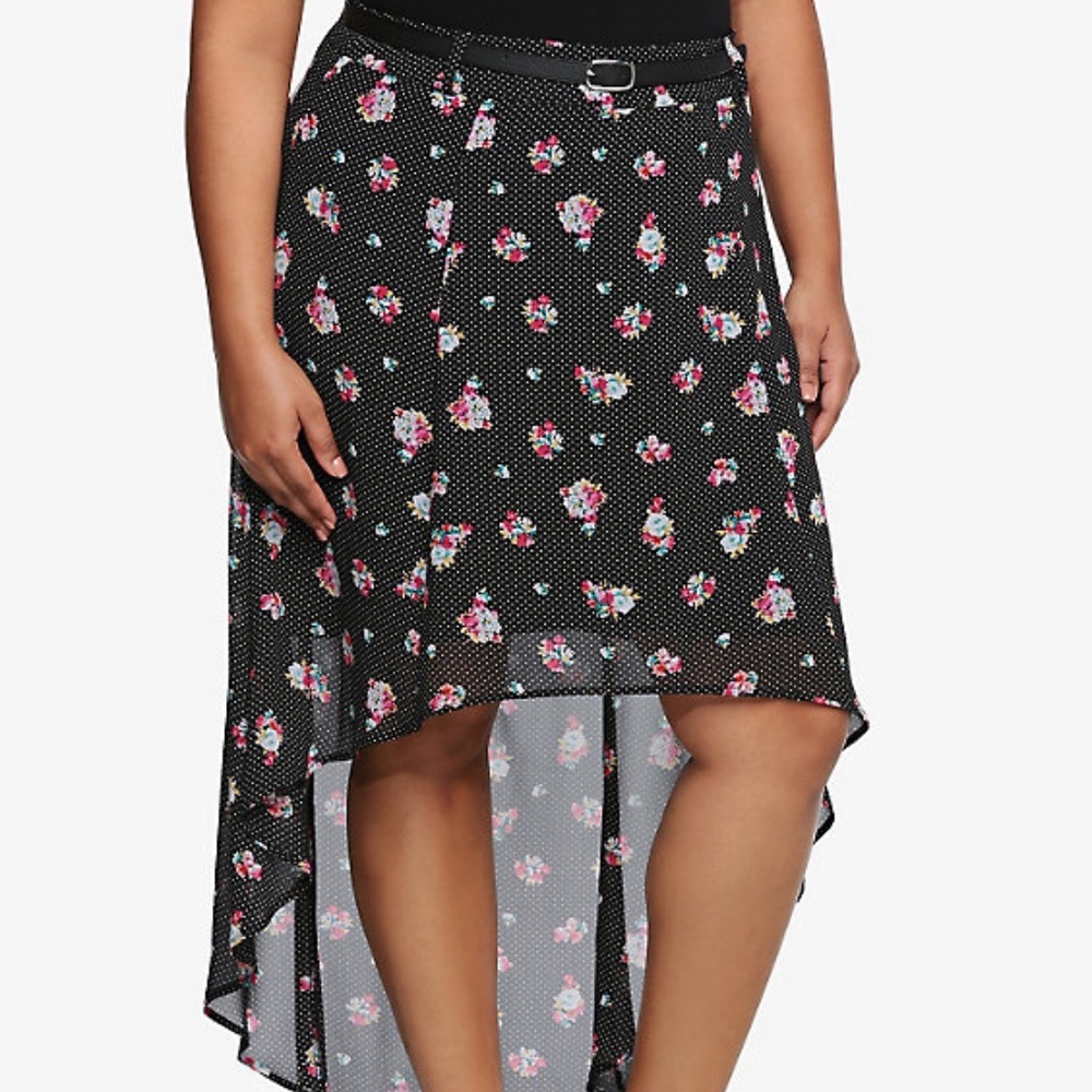 Torrid Floral Black High-Low Skirt New Without Tags